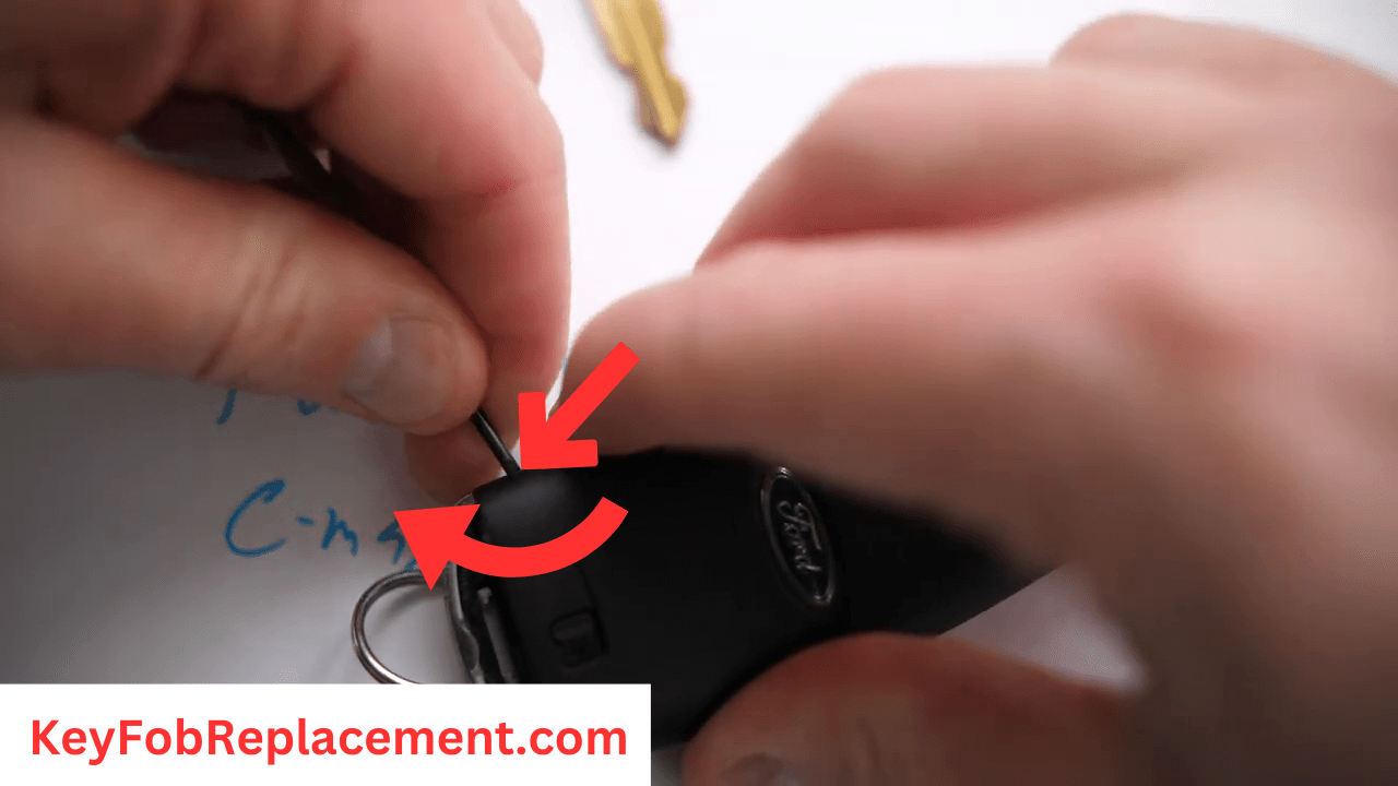 Ford C Max Slim Use screwdriver_key to open fob cover