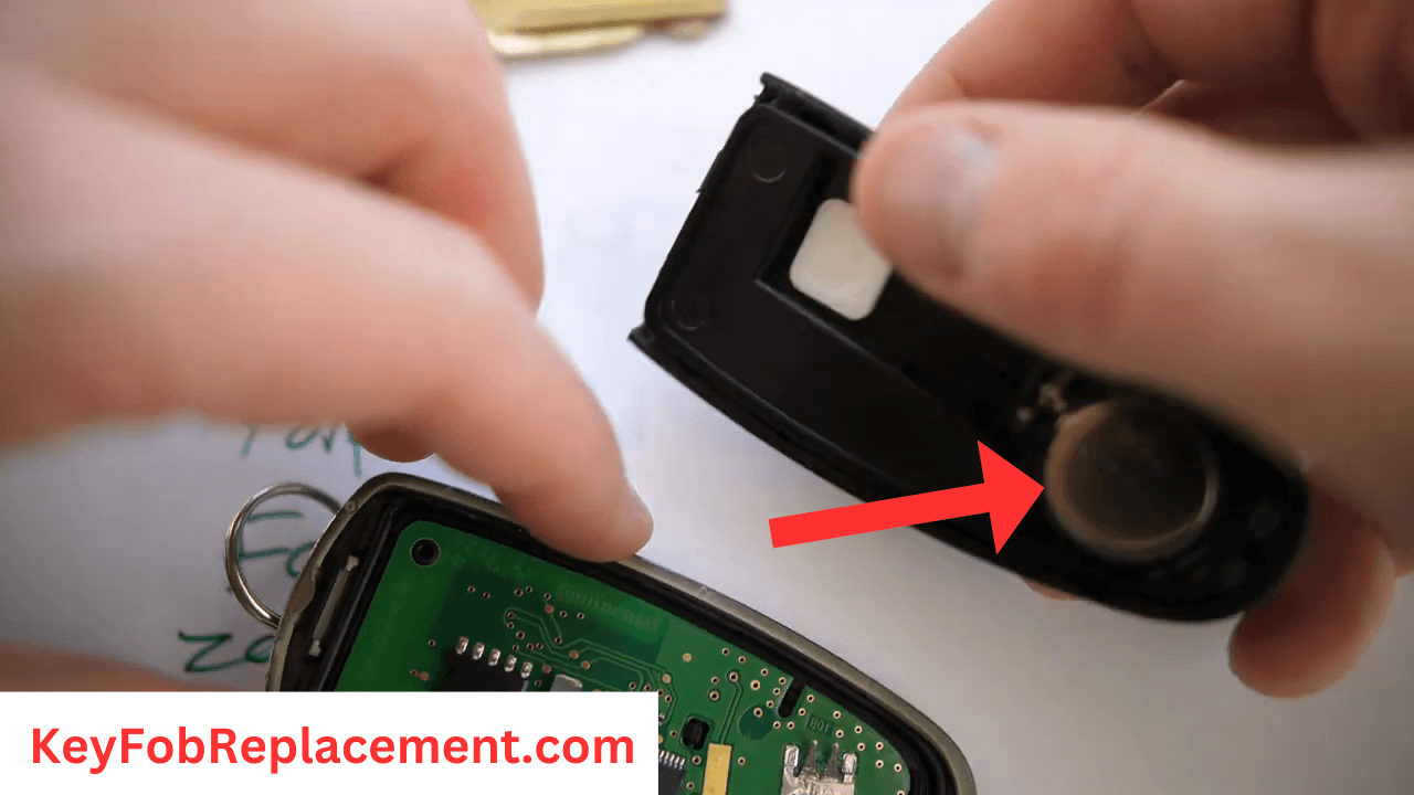 Ford Focus 2012 to 2019 Separate circuit board and battery