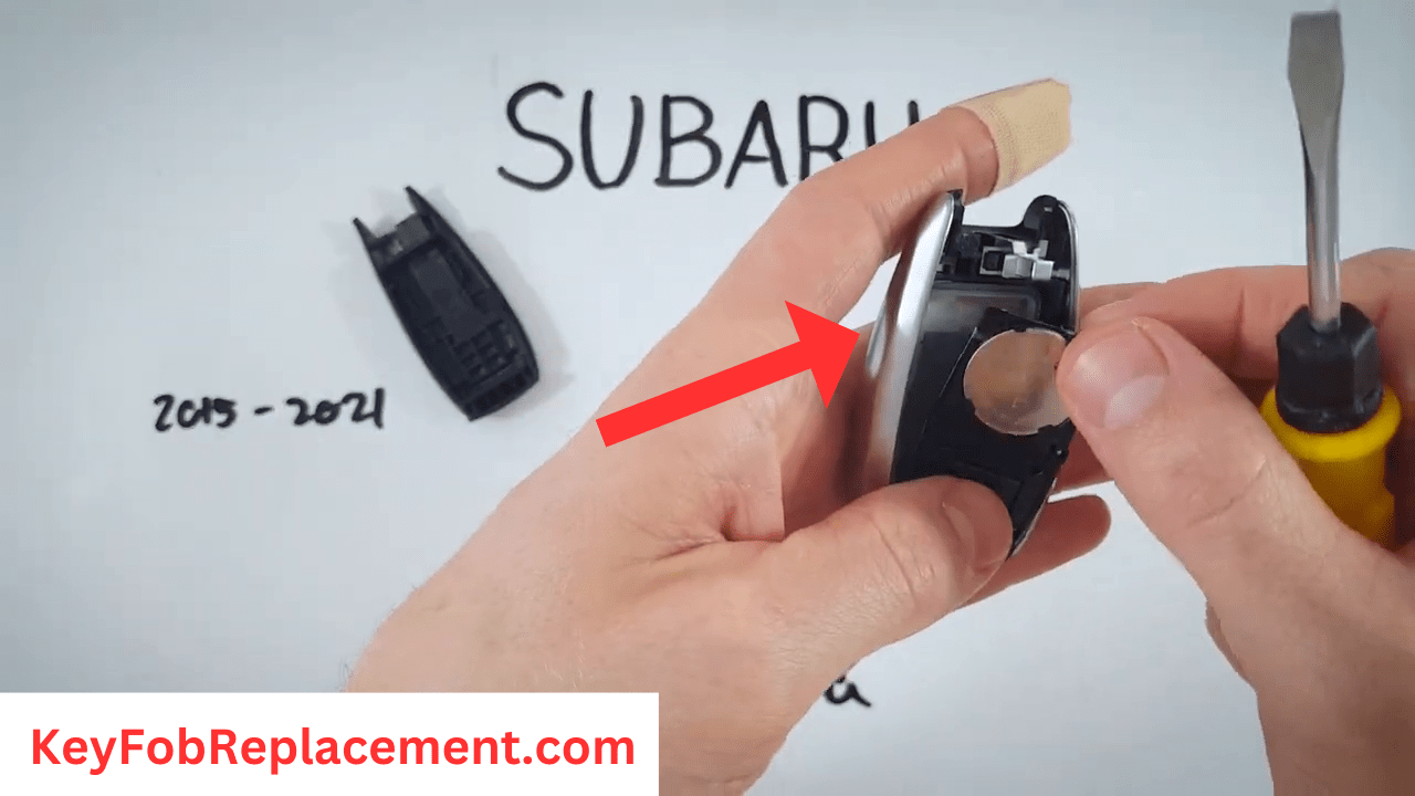 Work with circuit board half Subaru Impreza “Silver Sides” key fob